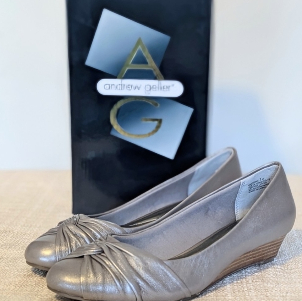🆕(NIB)Andrew Geller Watonna Wedges - Picture 3 of 11